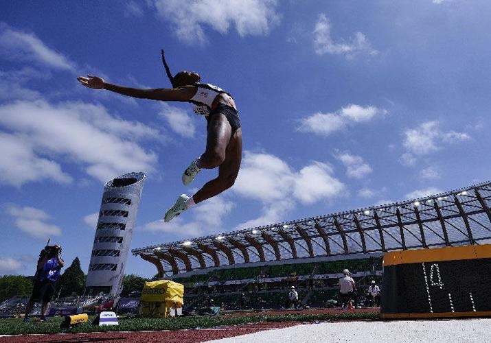 World Athletics Championships Oregon USA : Tyra Gittens, long jump qualifying